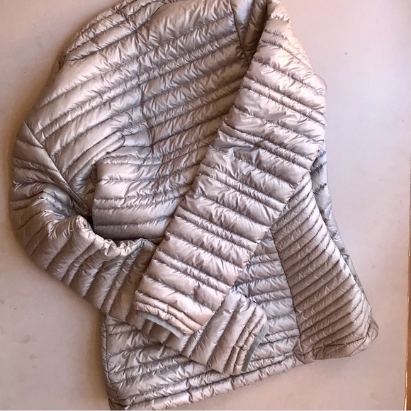 Patagonia Jacket Woman XS Ultralight Down Puffer Gray EUC - Picture 3 of 8